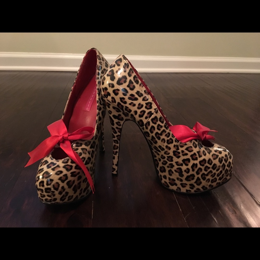 Bordello Teeze in Cheetah Print